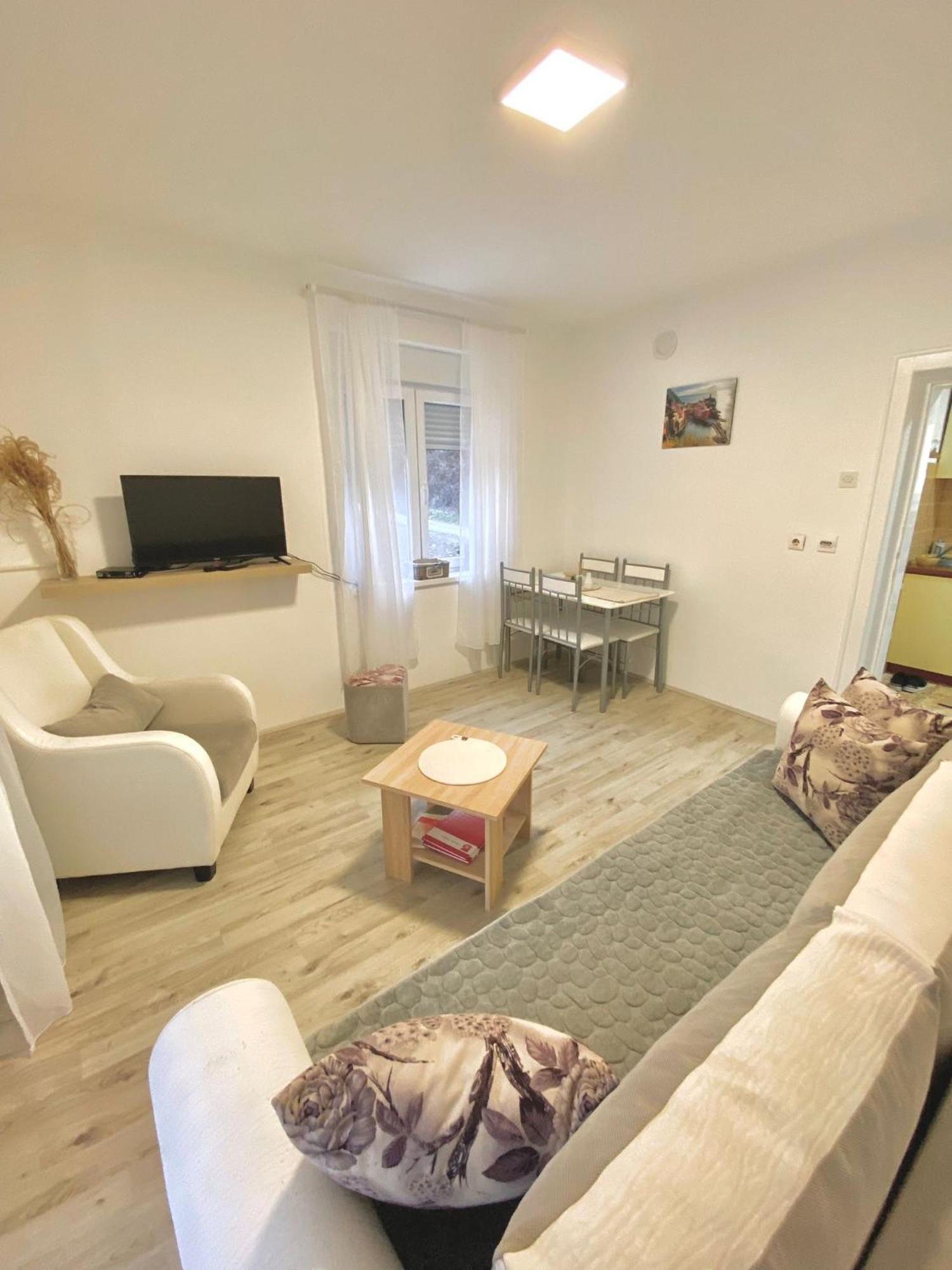Apartman Bogdan Cacak Exterior photo